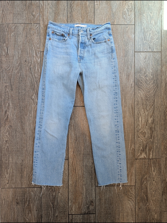 Levi's Denim - Levi's Ribcage Straight Jeans Size 26 Raw Hem Rigid Light Wash Butter Mom Button